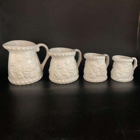 Vintage Sonsco Porcelain Grape Cluster Measuring Cups with Handles Set of 4 - Picture 1 of 11
